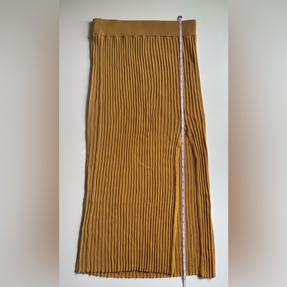 Aritzia Wilfred Zeta Ribbed Knit Slit Midi Skirt - Picture 6 of 8